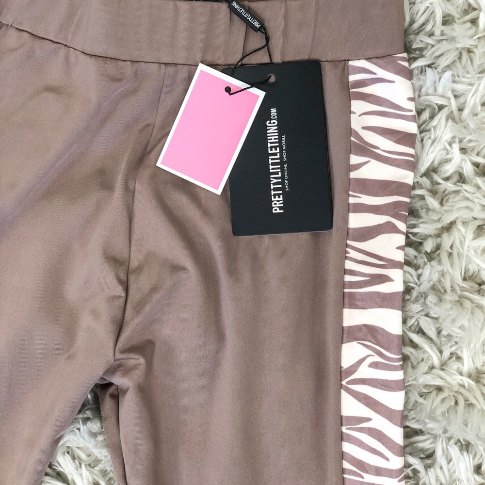 NEW mesh detail workout leggings Size S